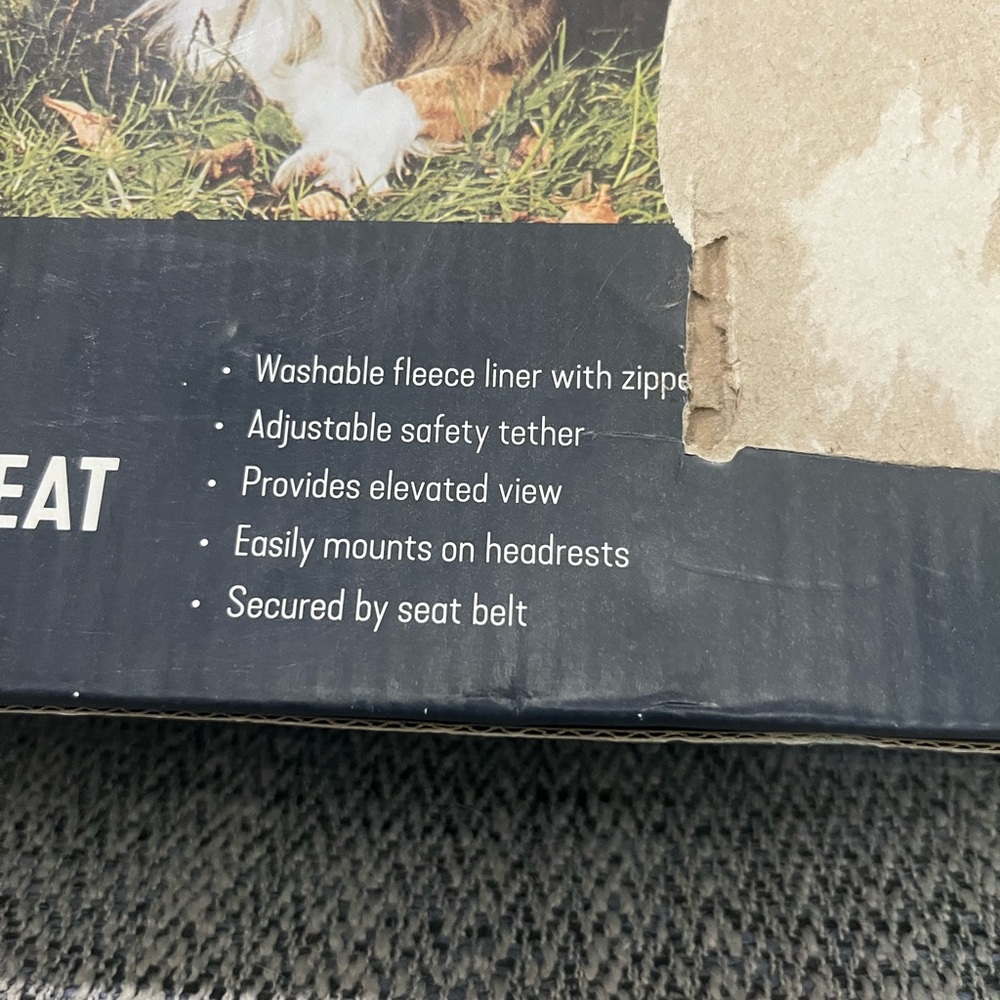 PetSafe Travel Pet Booster Seat-NEVER USED - Picture 3 of 6